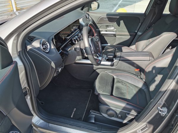 Mercedes-Benz GLA 200 d