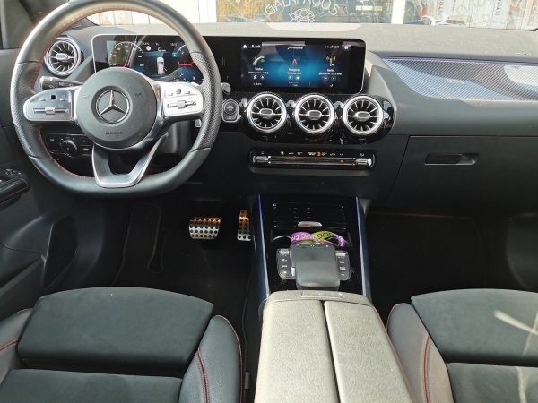 Mercedes-Benz GLA 200 d