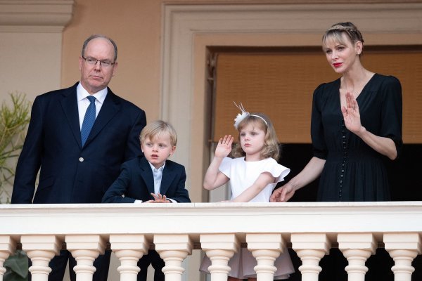 Princ Albert II, princ Jacques, princeza Gabriella i princeza Charlene