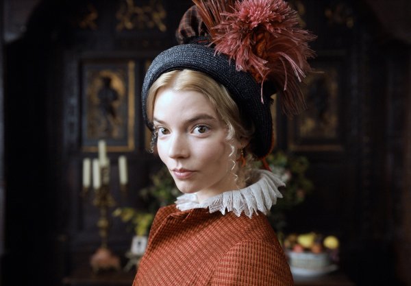 Anya Taylor-Joy u filmu 'Emma'