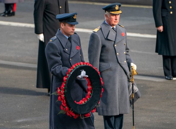 Princ Harry nije bio na ovogodišnjem obilježavanju Nedjelje sjećanja, a navodno su odbili položiti vijenac u njegovo ime