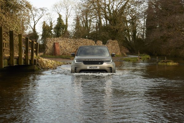 Novi Land Rover Discovery