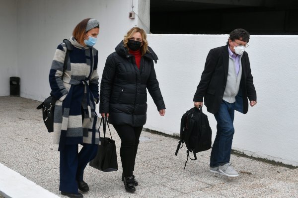 Pregovori između pregovaračkog odbora Vlade i predstavnika sindikata