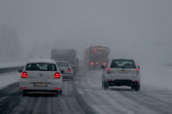 Dolaskom zime uvjeti na prometnicama se dramatično mijenjaju