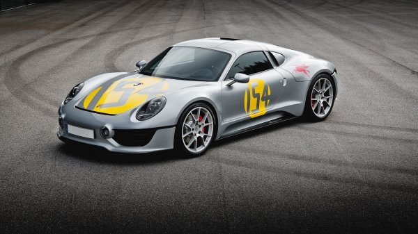 Porsche Le Mans Living Legend (2016., tvrdi model u mjerilu 1:1)
