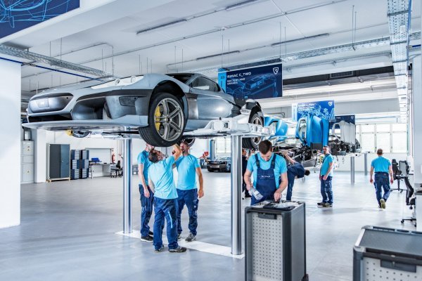 Rimac C_Two - prototip na liniji za sastavljanje