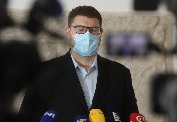 Press konferencija predsjednika SDP-a Peđe Grbina