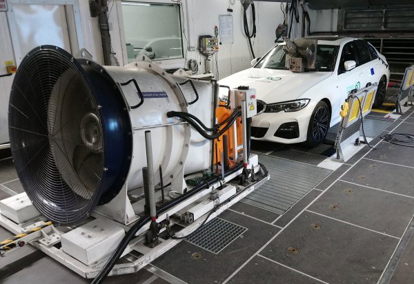 BMW Serija 3 320d diesel 4x2 automatic (2020.)