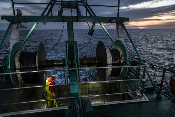 Ribarska brodica potonula kod Poreča, posada spašena