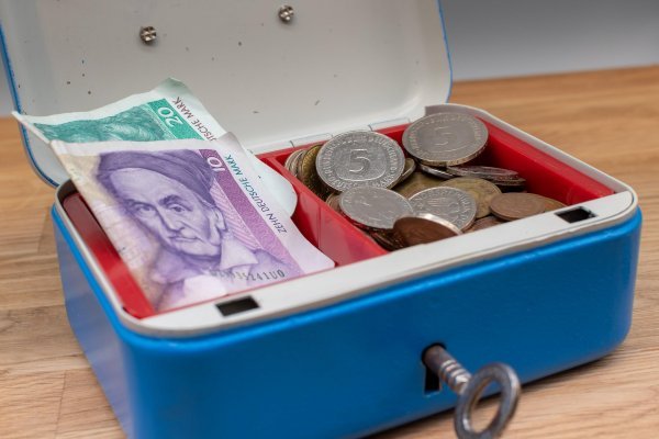 Numizmatičke firme otkupljuju novčanice i kovanice njemačkih maraka i drugih stranih valuta