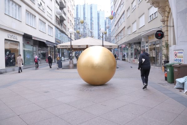 Prizemljeno sunce već išarano