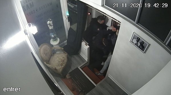 Snimke premlaćivanja glazbenog producenta