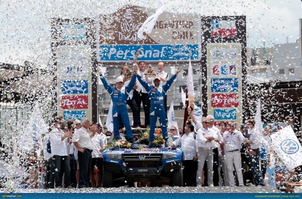 Pobjeda na Dakar Rallyju 2011. godine s vozačem Nasserom Al-Attiyahom (Katar) i suvozačem Timom Gottschalkom (Njemačka) u modelu Race Touareg 3