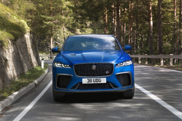 Jaguar F-Pace SVR
