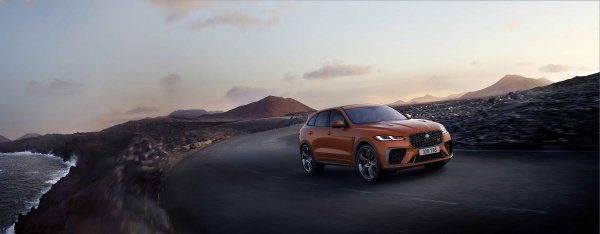 Jaguar F-Pace SVR