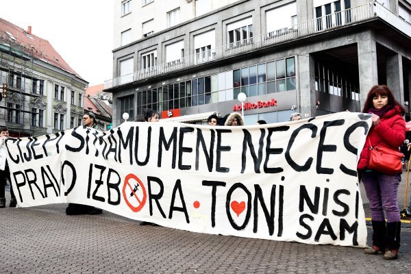 Prosvjed na Trgu bana Josipa Jelačića