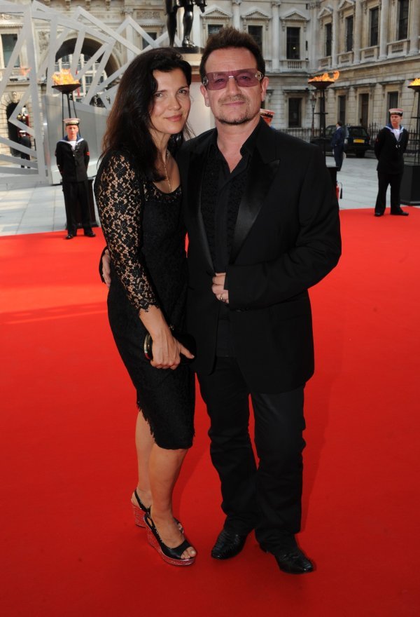 Ali Stewart i Bono