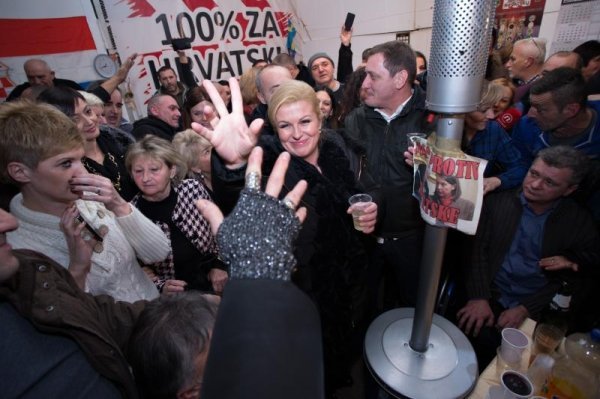 Kolinda Grabar Kitarović posjetila branitelje u Savskoj