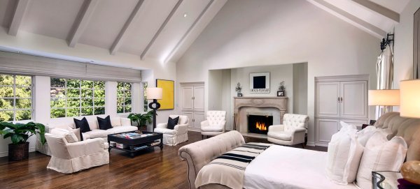 Reese Witherspoon počastila se novim domom