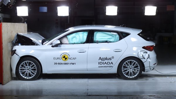 Novi SEAT Leon osvaja pet zvjezdica u okviru novog i strožeg Euro NCAP sigurnosnog testa