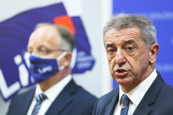 Konferencija za medije nove političke stranke LiPO