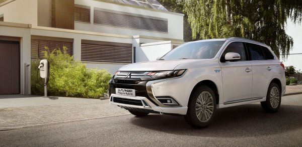 Mitsubishi Outlander PHEV - aktualna generacija SUV-a