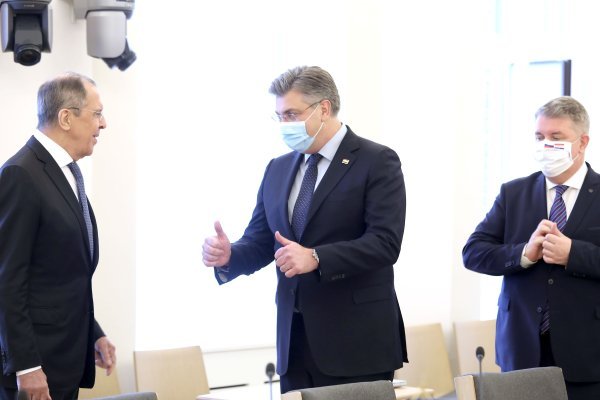 Premijer Plenković izašao iz izolacije i susreo se sa Sergejom Lavrovom