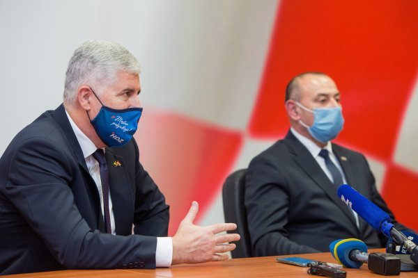 Predsjednik HDZ-a BiH Dragan Čović i potpredsjednik hrvatske Vlade i ministar branitelja Tomo Medved 