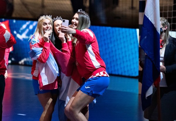 Hrvatska ženska rukometna reprezentacija, EP 2020., dodjela medalja