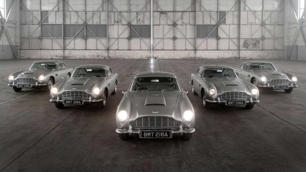 Aston Martin DB5 Goldfinger Continuation