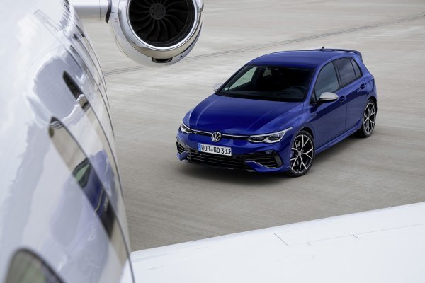 Novi VW Golf R