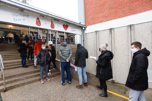Veliki redovi za darivanje krvi u Zagrebu