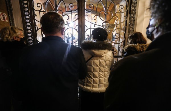 Kardinal Bozanić predvodio misu povodom Dana žalosti