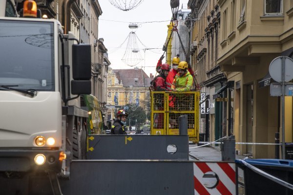 Uklanjanje dimnjaka u Masarykovoj ulici