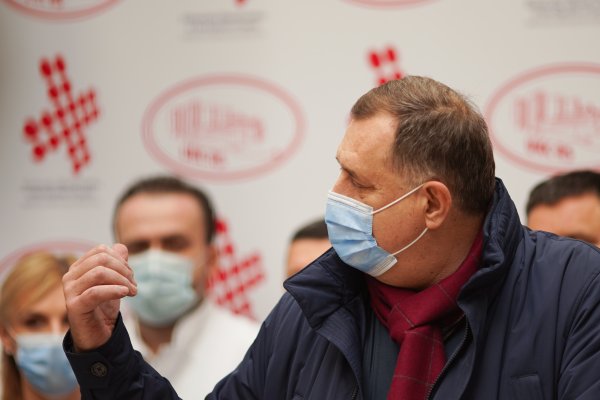Banja Luka: Milorad Dodik obratio se medijima nakon izlaska iz bolnice