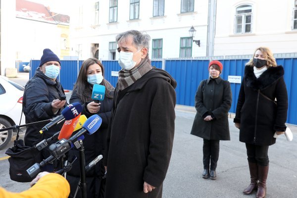 Zagreb: Na Jezuitskom trgu održan skup podrške stanovništvu Banije