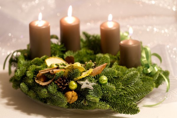 Adventski vijenac (15)