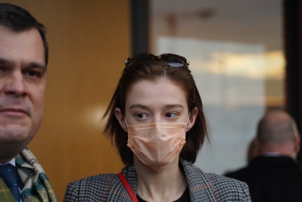 Milena Radulović ispred Višeg tužiteljstva u Beogradu