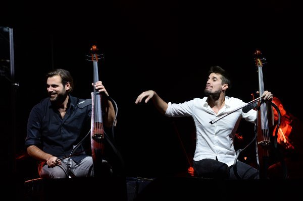 2Cellos