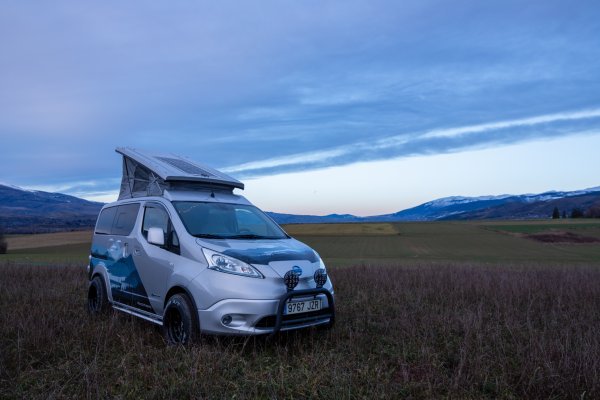 Nissan e-NV200 Winter Camper concept