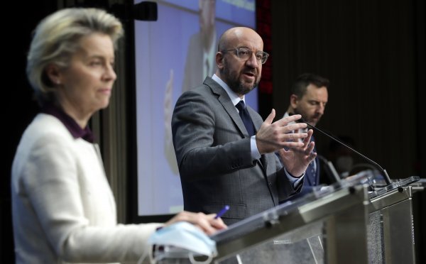 Čelnici Europske unije Ursula von der Leyen i Charles Michel