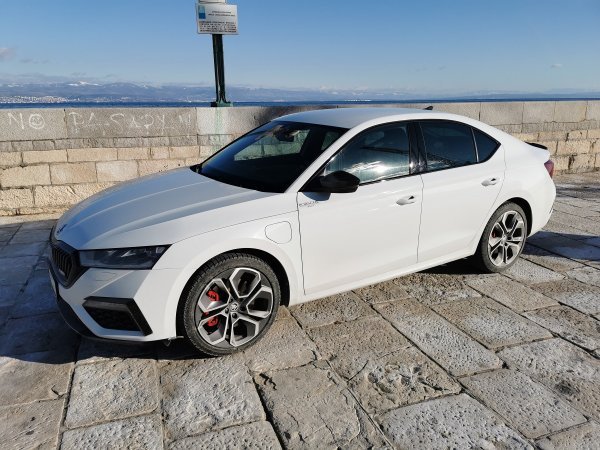 Škoda Octavia RS 1.4 TSI DSG PHEV