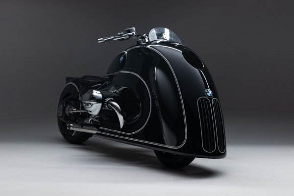 BMW R 18 'Spirit of Passion'