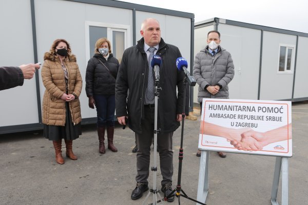 Veleposlanstvo Srbije doniralo 25 kontejnera