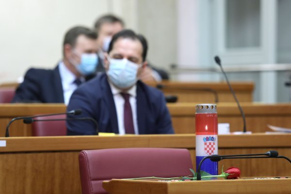 Minuta šutnje za Miroslava Tuđmana