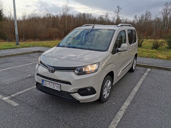 Toyota Proace City Verso 1.5D A/T8 ograničeno izdanje