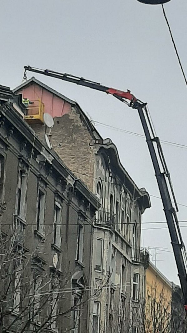 Bojenje zabatnog zida u Prilazu Gjure Deželića 12