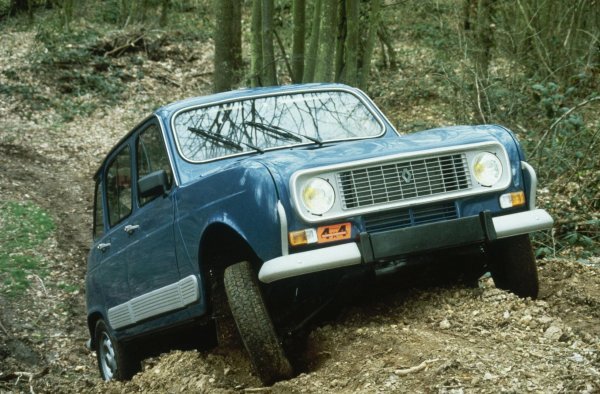 1977. u rujnu je Renault 4 postao prvi francuski automobil koji je ikad postigao proizvodni rekord od pet milijuna vozila. Kupka za kataforezu sprečava