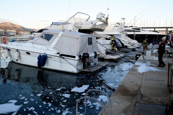 Požar jahte u Splitu