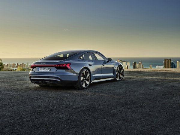 Audi e-tron GT quattro